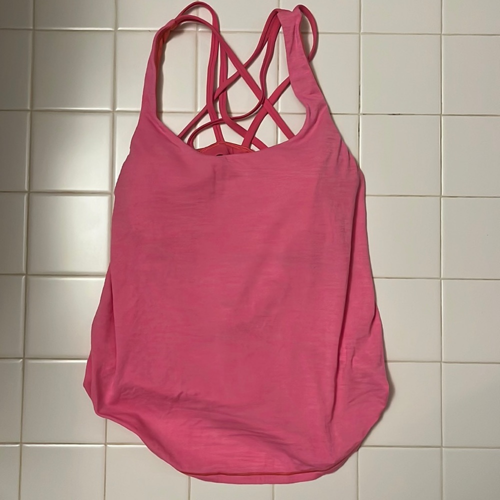 lululemon tank top.